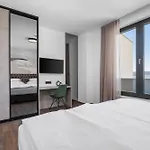 Sea Breeze, Brzet, Omiš