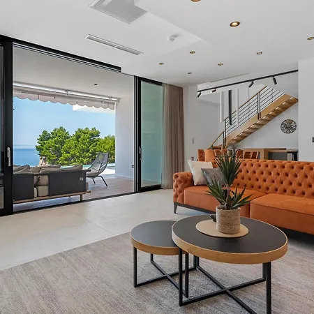 Sea Breeze, Brzet, Villa
