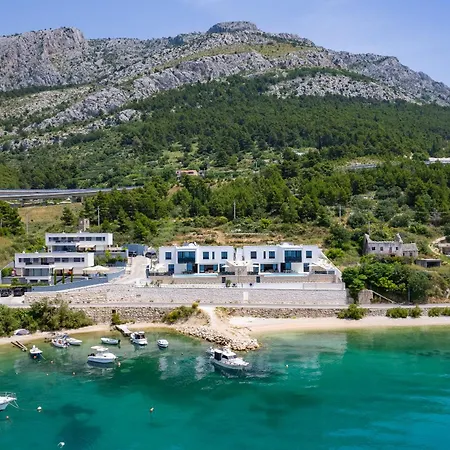 Sea Breeze, Brzet, *